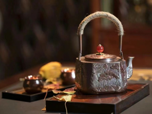 How Copper Teapots Influence the Flavor of Tea?