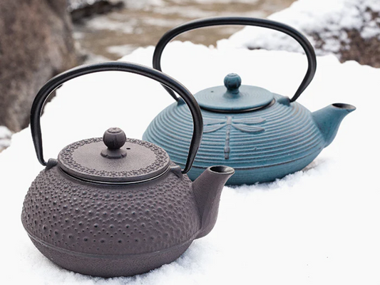 How Iron Teapots Influence the Taste of Tea?