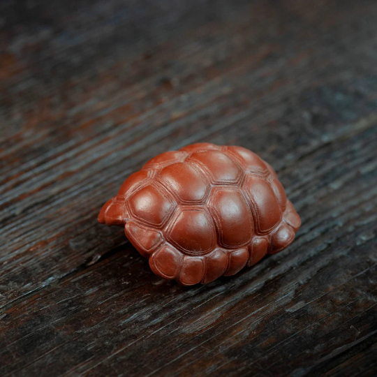 The Cute Tortoise Shell Ceramic Tea Pet