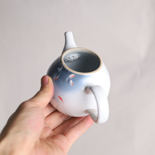 White Fresh and Elegant Ceramic Teapot 250ml