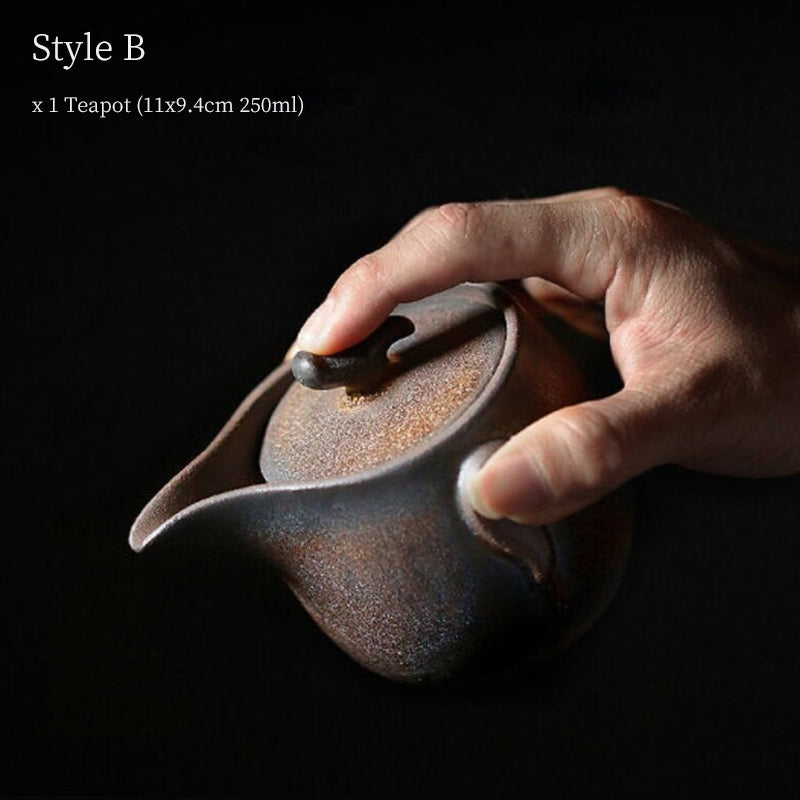 Delicate Flower-shaped Ceramic Hand-held Teapot 150/250ml