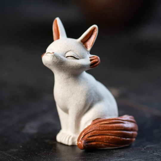 White Nine-tailed Fox Ceramic Tea Pet