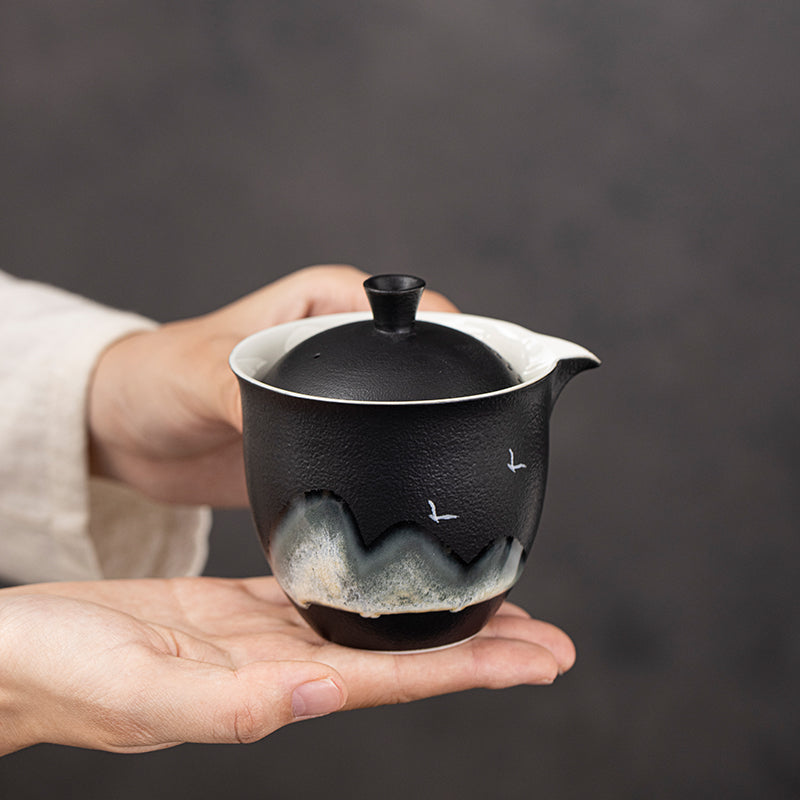 Birds in Mountains Black Pottery Hand-held Teapot 210ml