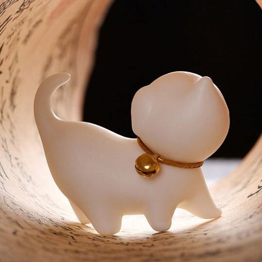 Adorable Wealth-Bringing Cute Cat Ceramic Tea Pet