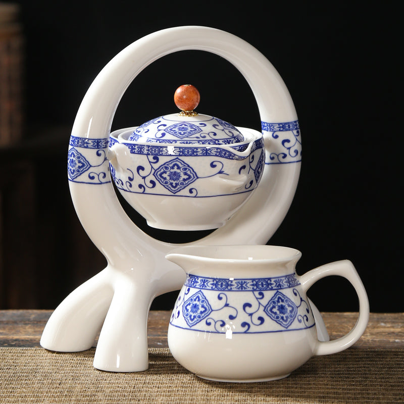 Automatic Tea Brewing Set with Blue and White Porcelain Pattern