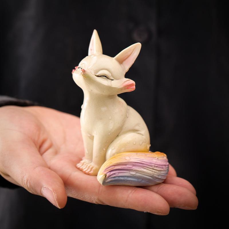 Color-changing Nine-tailed Fox Ceramic Tea Pet