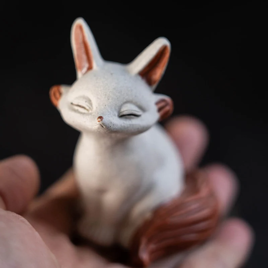 White Nine-tailed Fox Ceramic Tea Pet