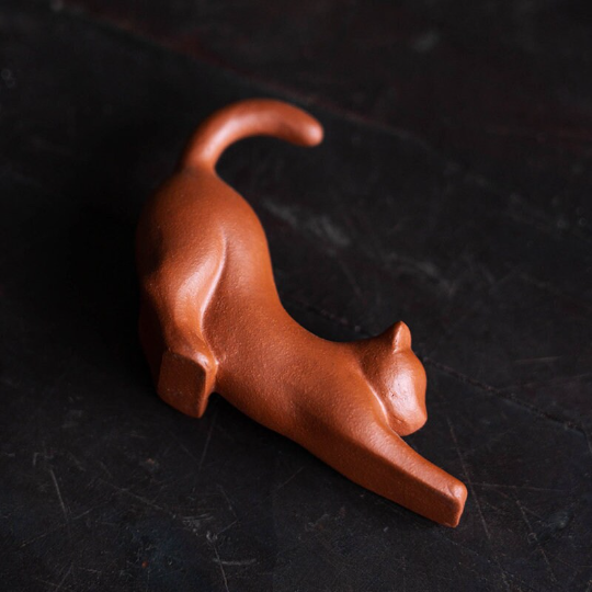 Stretching Cat Ceramic Tea Pet