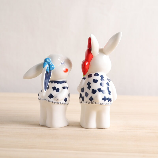 The Ceramic Rabbit Couple Tea Pet