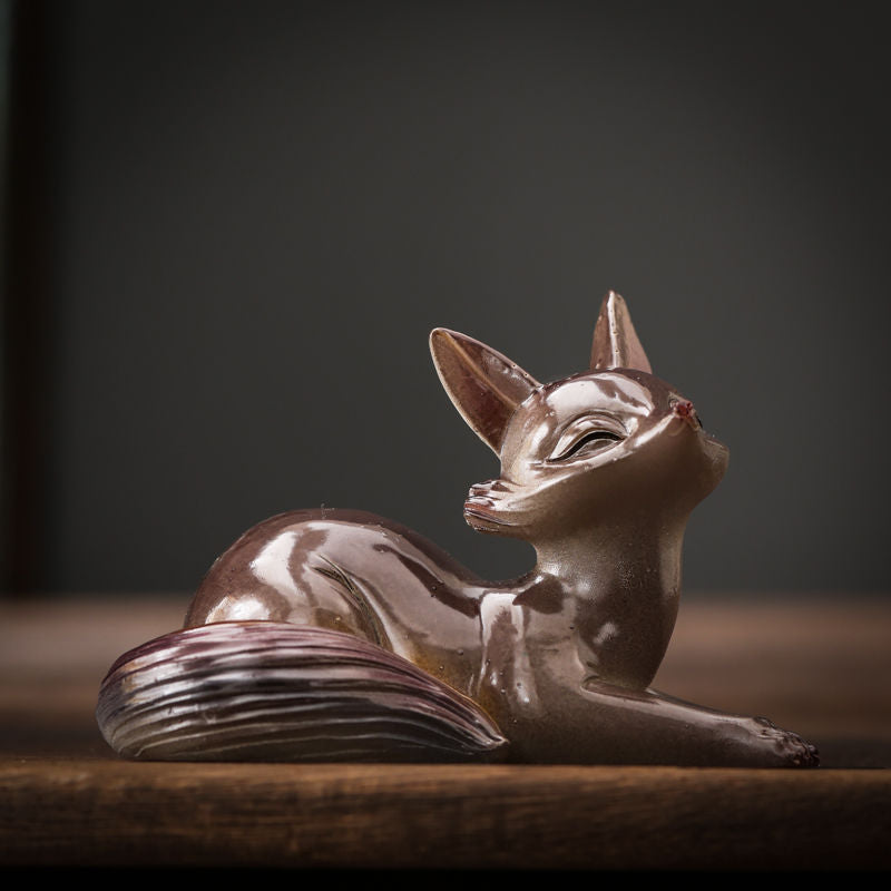 Color-changing Nine-tailed Fox Ceramic Tea Pet