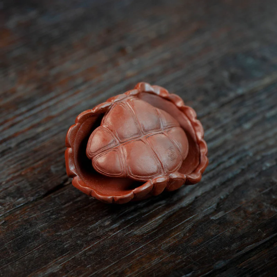 The Cute Tortoise Shell Ceramic Tea Pet