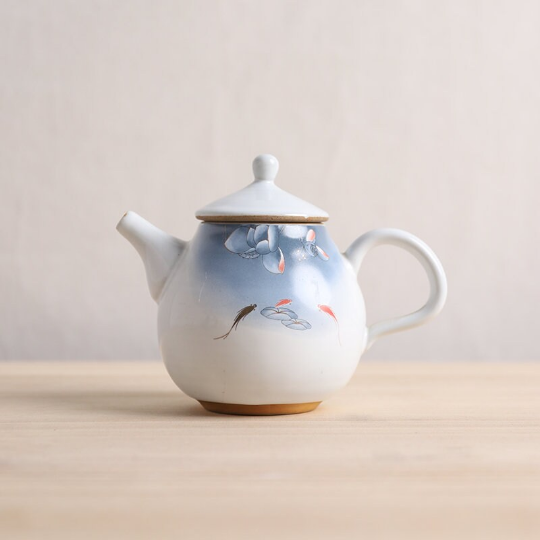 White Fresh and Elegant Ceramic Teapot 250ml