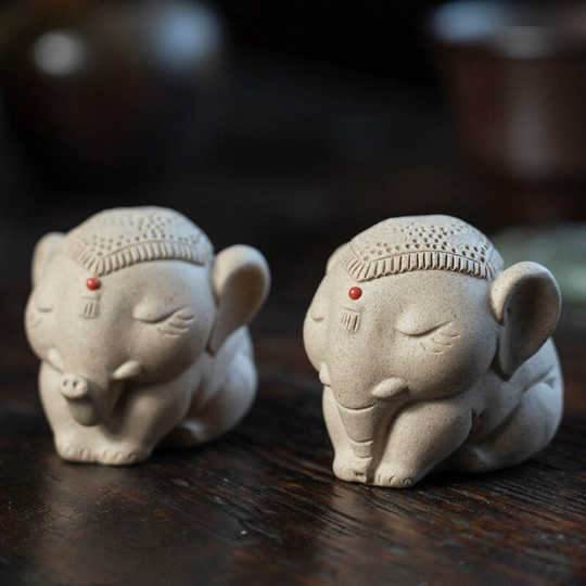 The Cute Elepant Ceramic Tea Pet