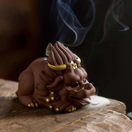 Wealth-Inviting Pixiu Incense Burner Tea Pet