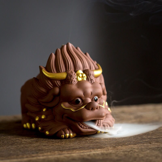 Wealth-Inviting Pixiu Incense Burner Tea Pet