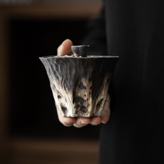 Handmade Embossed Lotus Ceramic Gaiwan 200ml