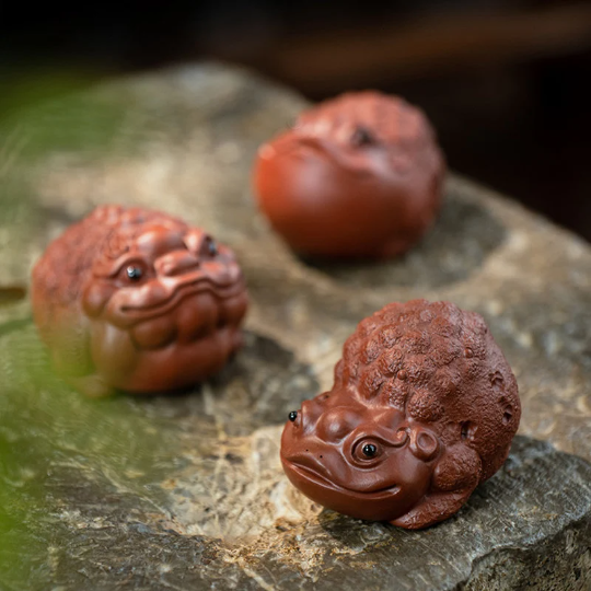 Auspicious Toad Yixing Clay Tea Pet