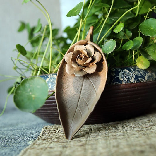 Pinched Flower Incense Holder