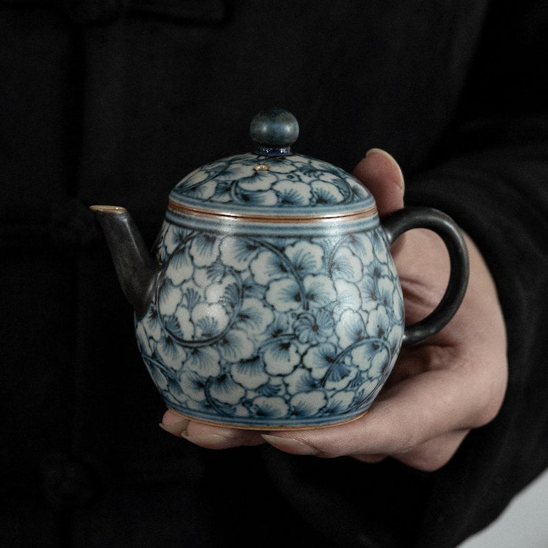 Fanggu Style Blue White Kungfu Teapot 150ml/5oz, Hand Painted Ginkgo Leaves Teapot, Jingdezhen Fine Chinese Teapot, Gongfu Tea Lovers Gift