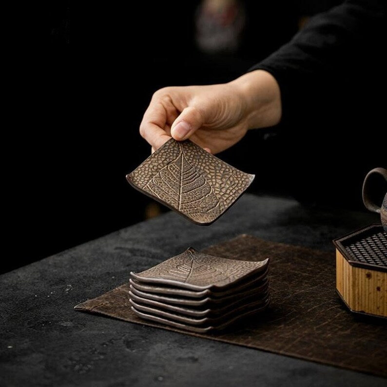 Creative Leaf-Shaped Tea Coaster