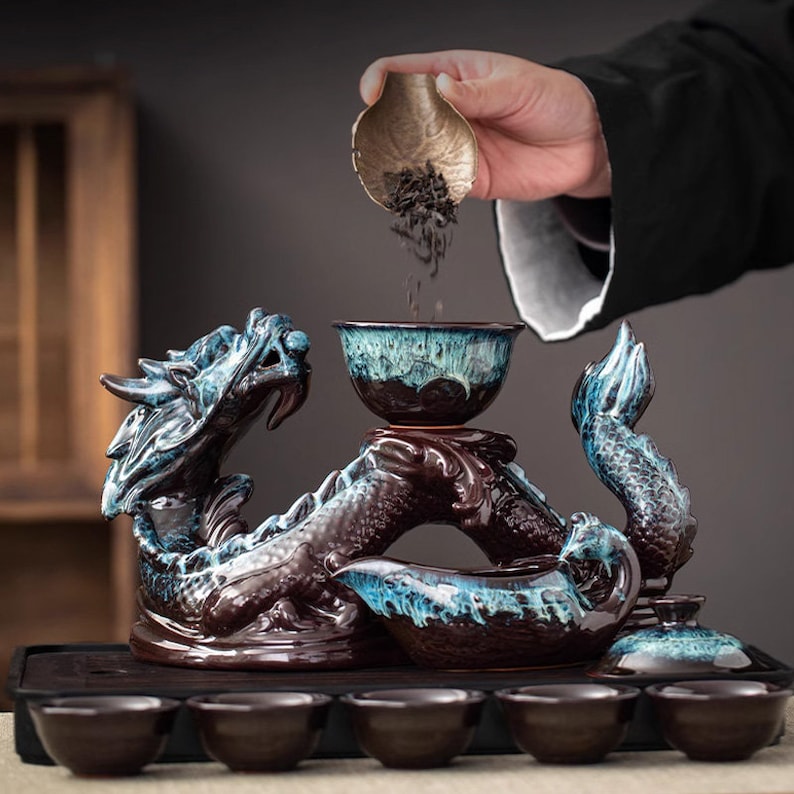 Auspicious Dragon Automatic Rotating Kung Fu Tea Set