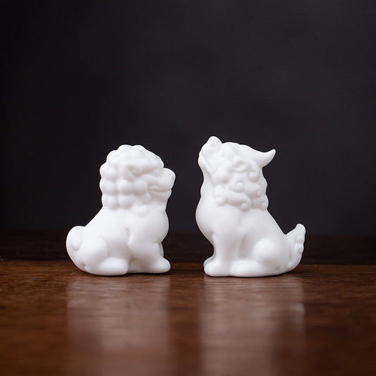 White Porcelain Pixiu Lion Tea Pet